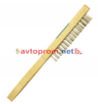 Корщетка с металлическим ворсом 4-х рядная с деревянной ручкой AVTOPROM (А302-004) в Автопром